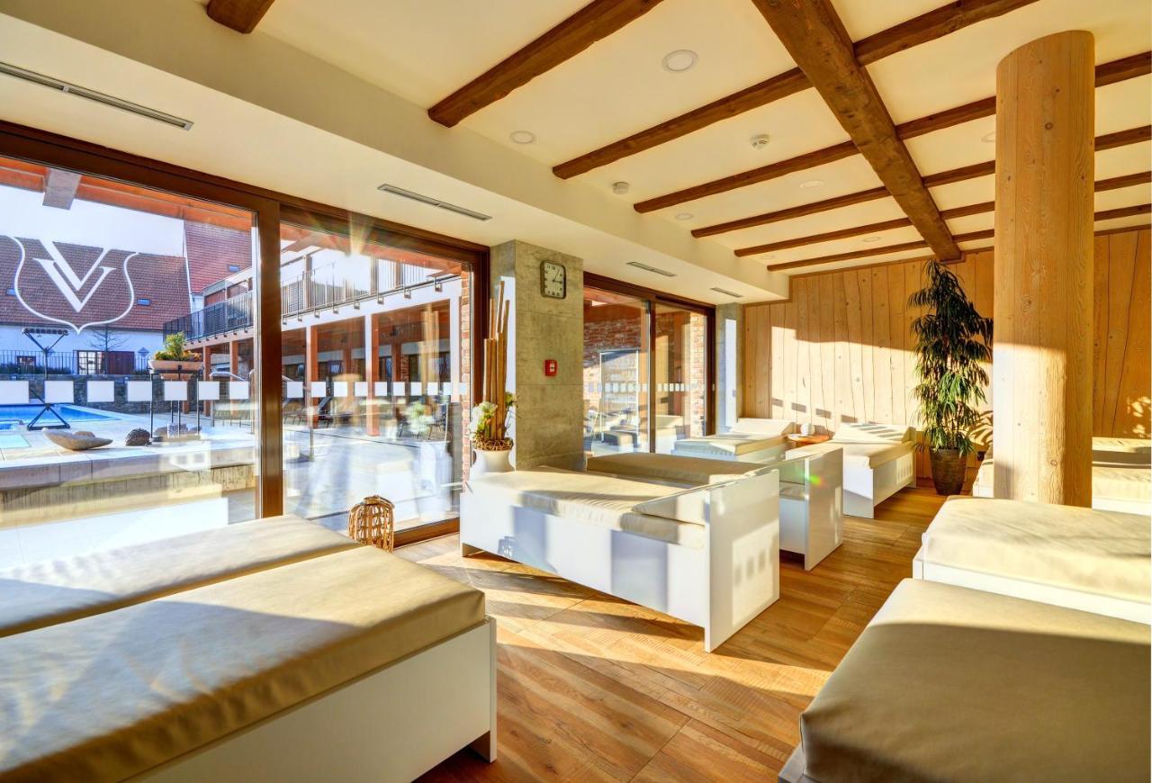 Hotel Zamek Valec Vladislav Εξωτερικό φωτογραφία
